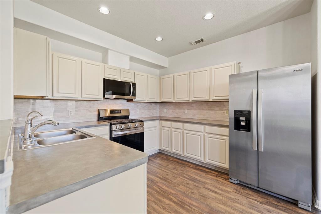 26122 Parkman Grove Drive