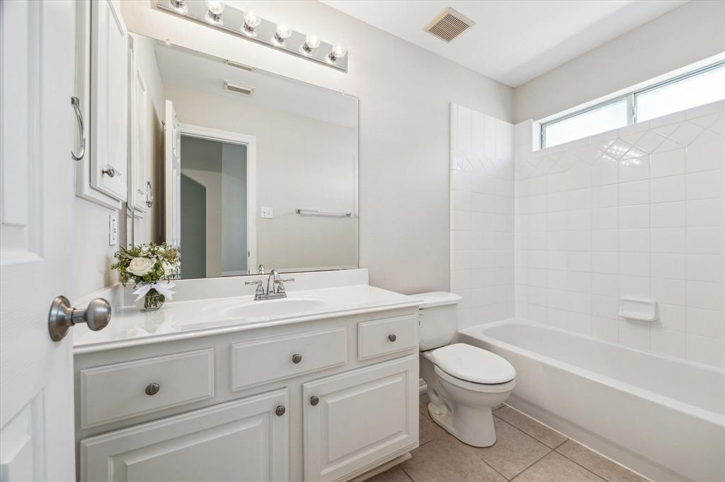 3202 Timberwood Drive, Pearland, Texas image 16