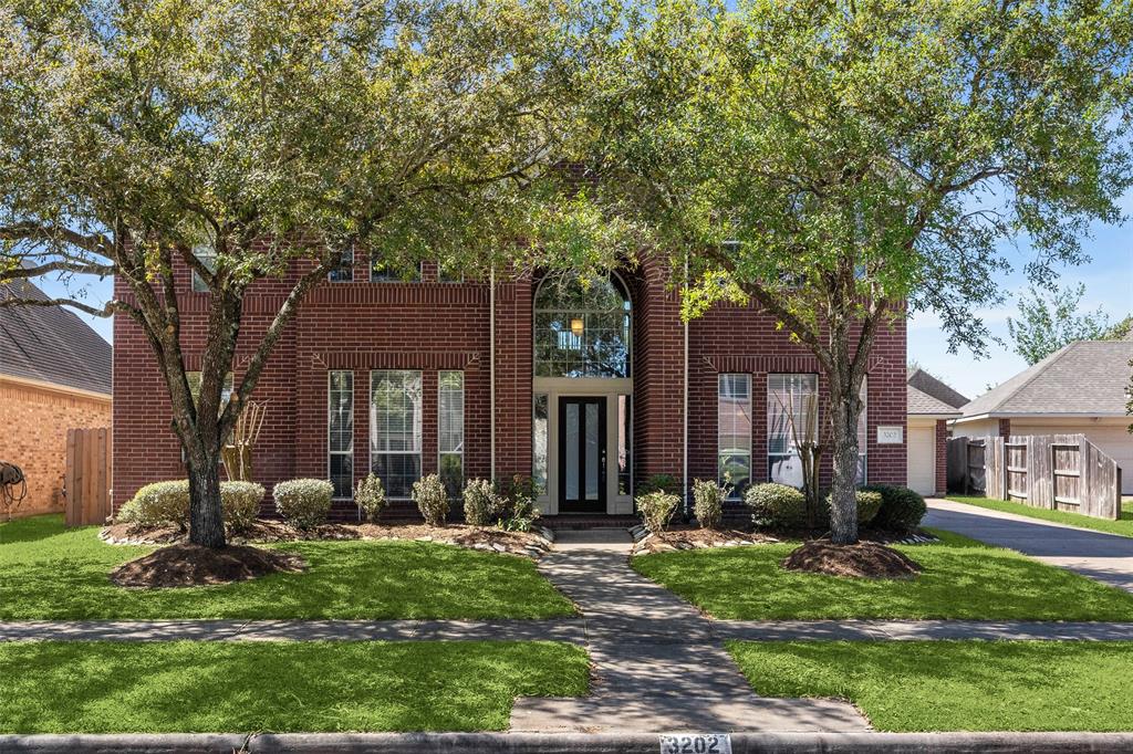 3202 Timberwood Drive, Pearland, Texas image 1
