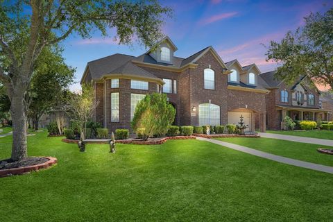 Single Family Residence in Fulshear TX 28303 Spring Hill Creek Lane.jpg