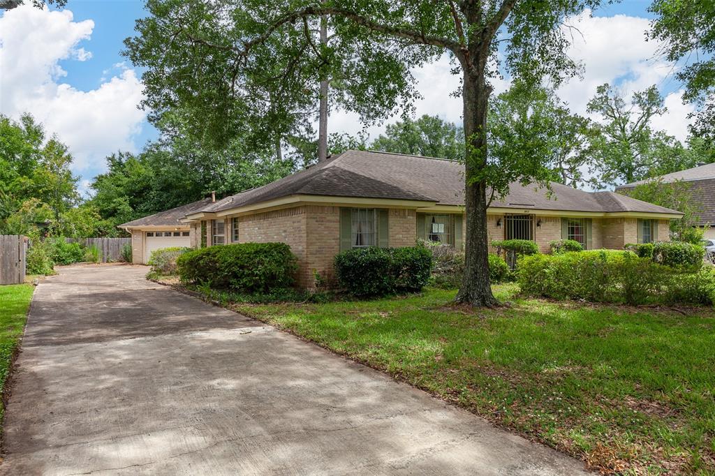 2812 Fairway Drive