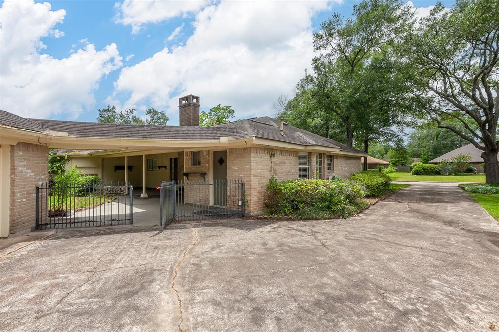 2812 Fairway Drive