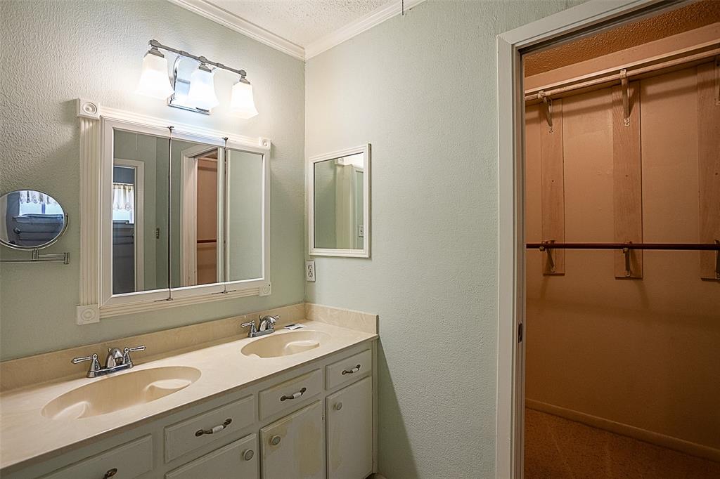 2812 Fairway Drive, Orange, Texas image 29