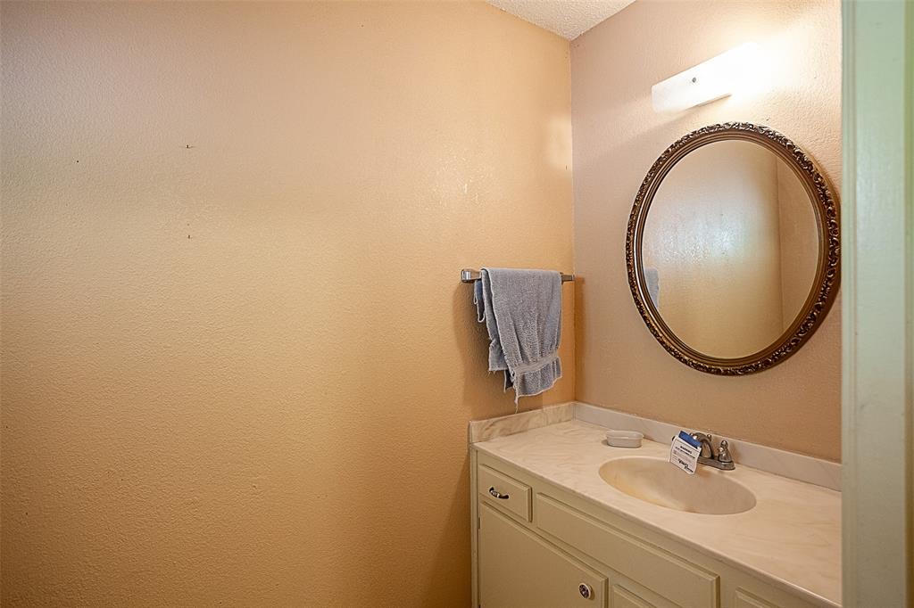 2812 Fairway Drive, Orange, Texas image 17
