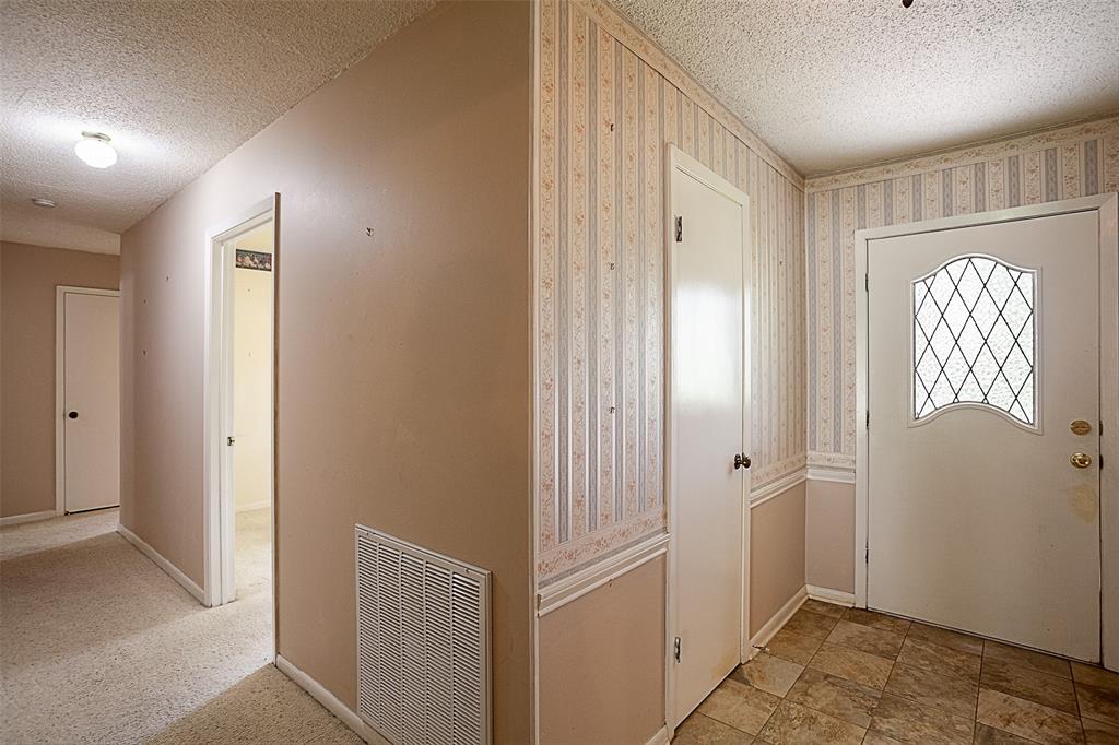 2812 Fairway Drive, Orange, Texas image 8