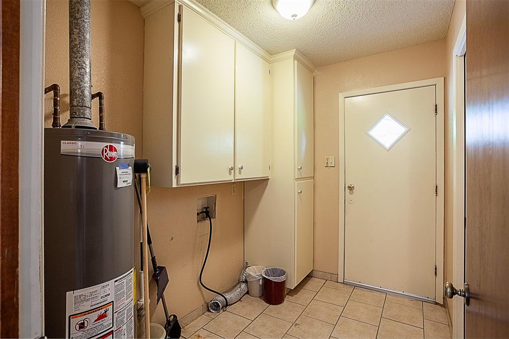 2812 Fairway Drive, Orange, Texas image 16