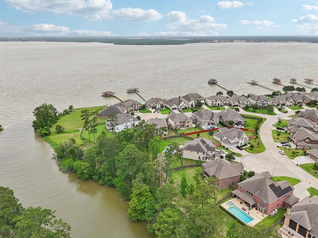 Photo of 13710 Nubenbrook Lake Drive, Houston, TX 77044 (MLS # 4760779)