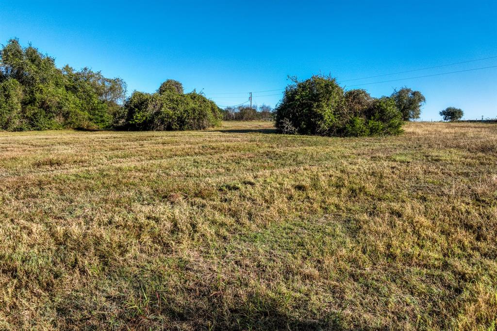 10702 Palestine Road, Brenham, Texas image 8