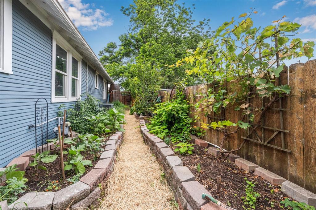 1206 Northwood Street, Houston, Texas image 19