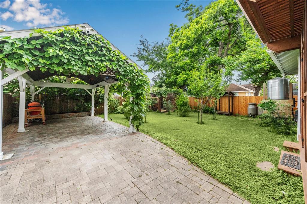 1206 Northwood Street, Houston, Texas image 21