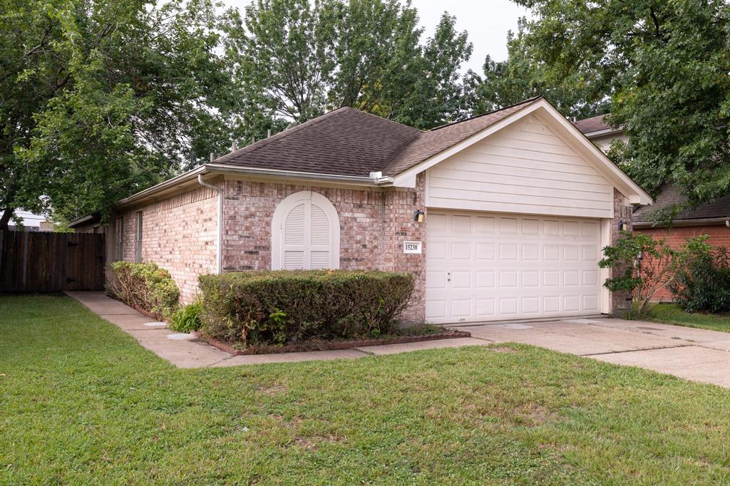 15238 Grassington Drive, Channelview, Texas image 2