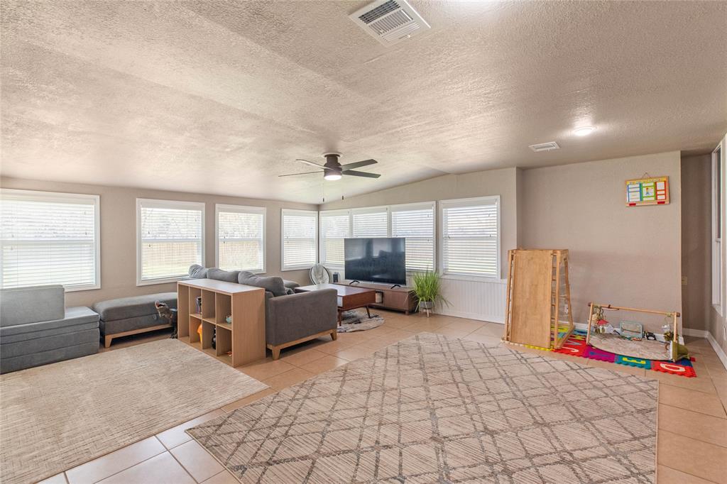 2701 Apple Creek Circle, Bryan, Texas image 6