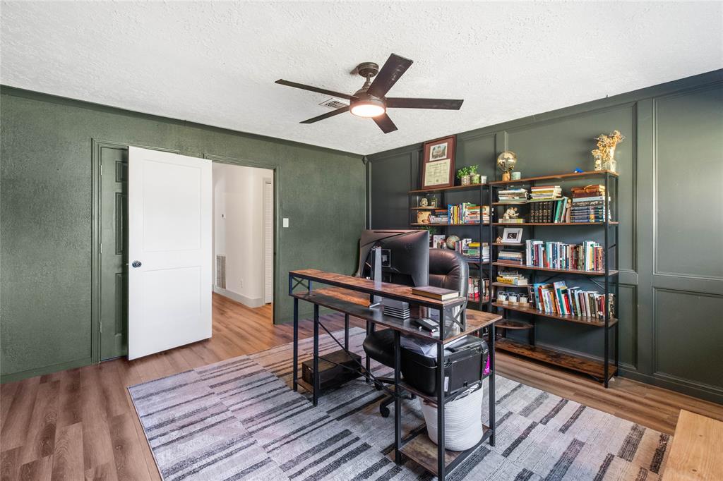 2701 Apple Creek Circle, Bryan, Texas image 19