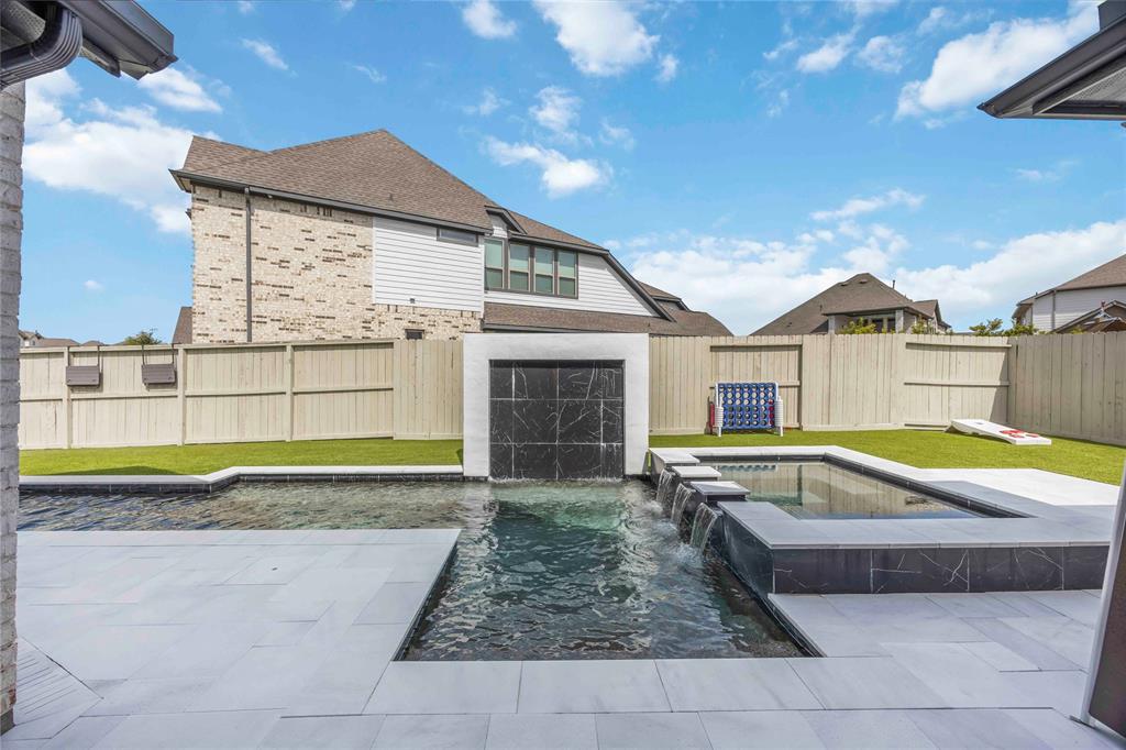 11822 Creekside Shore Circle