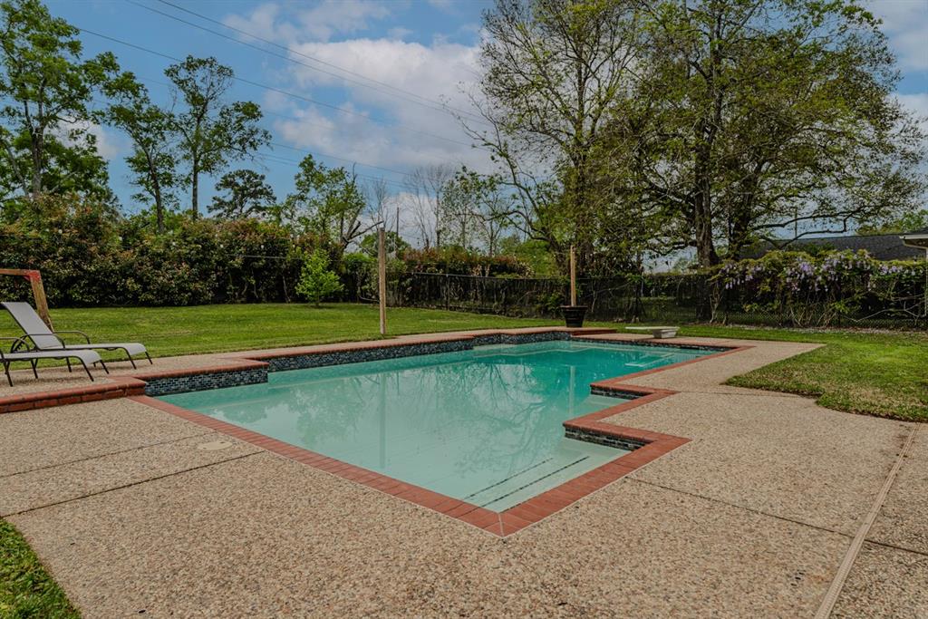 5 Bayou Bend Place, Beaumont, Texas image 32