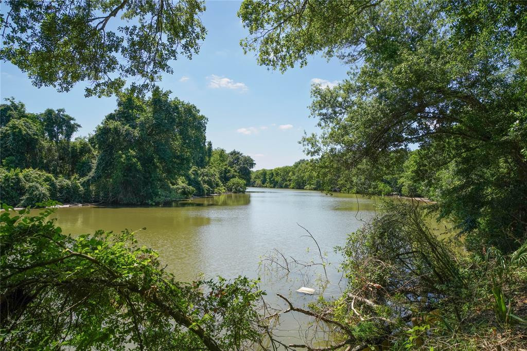 Riverside Drive, Webster, Texas image 14