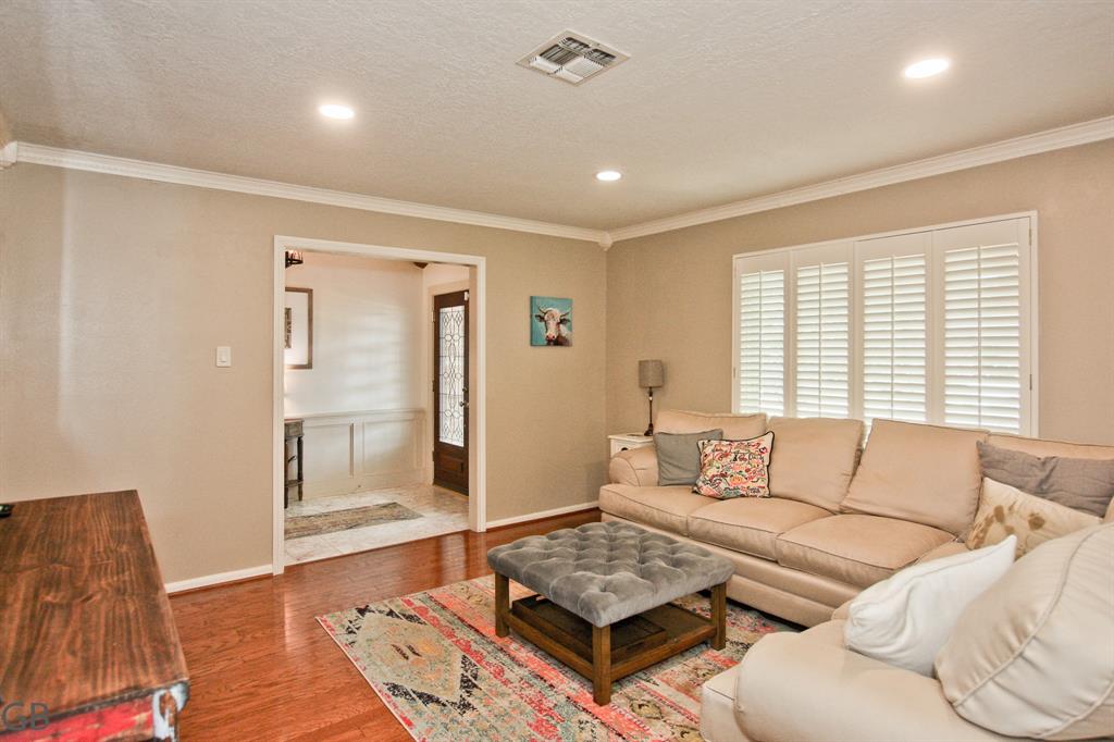 3015 Fairway Drive, Sugar Land, Texas image 6