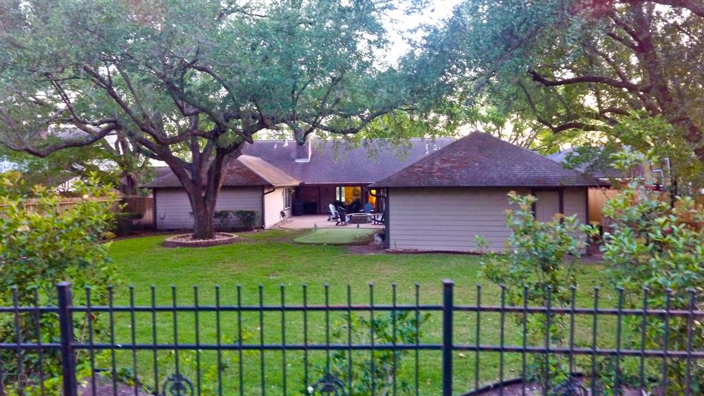 3015 Fairway Drive, Sugar Land, Texas image 47