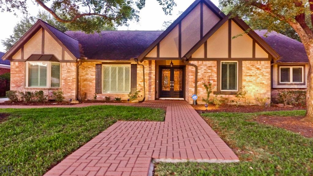 3015 Fairway Drive, Sugar Land, Texas image 1