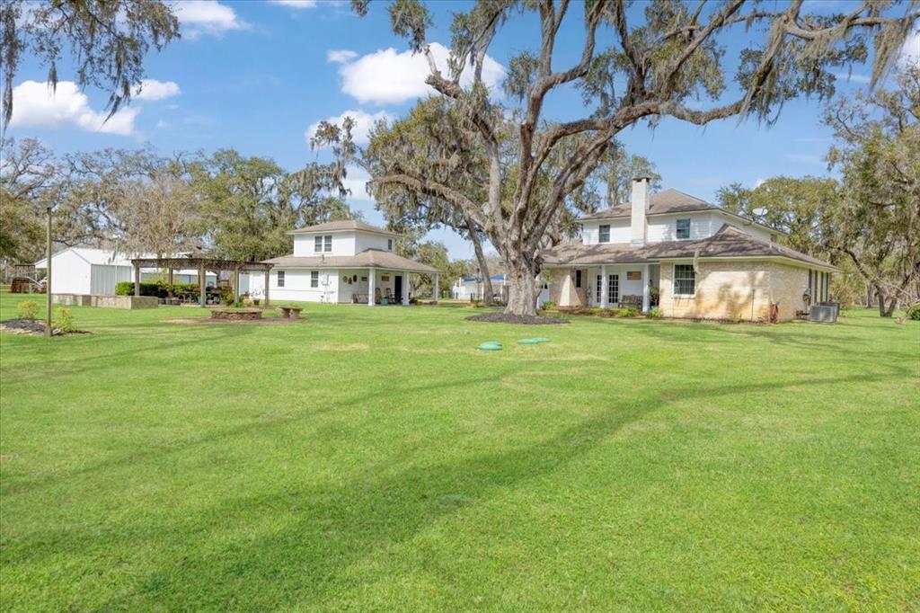 2015 Pecan Ln Ln, Lake Jackson, Texas image 35