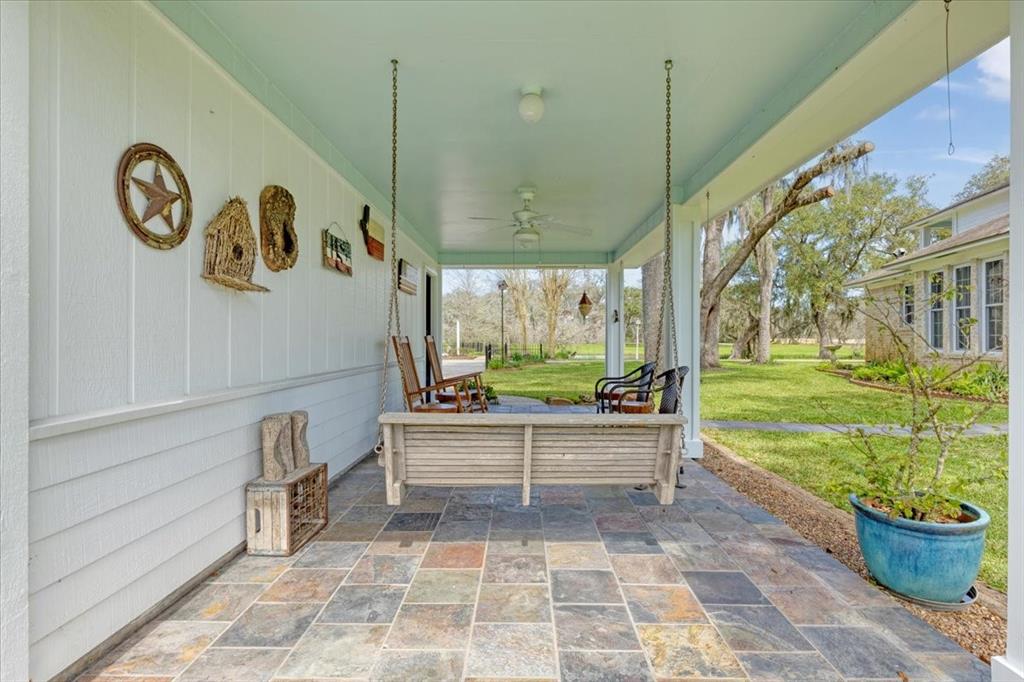 2015 Pecan Ln Ln, Lake Jackson, Texas image 37
