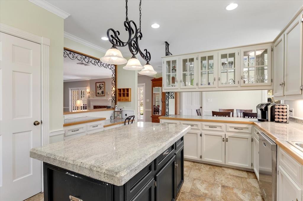 2015 Pecan Ln Ln, Lake Jackson, Texas image 16