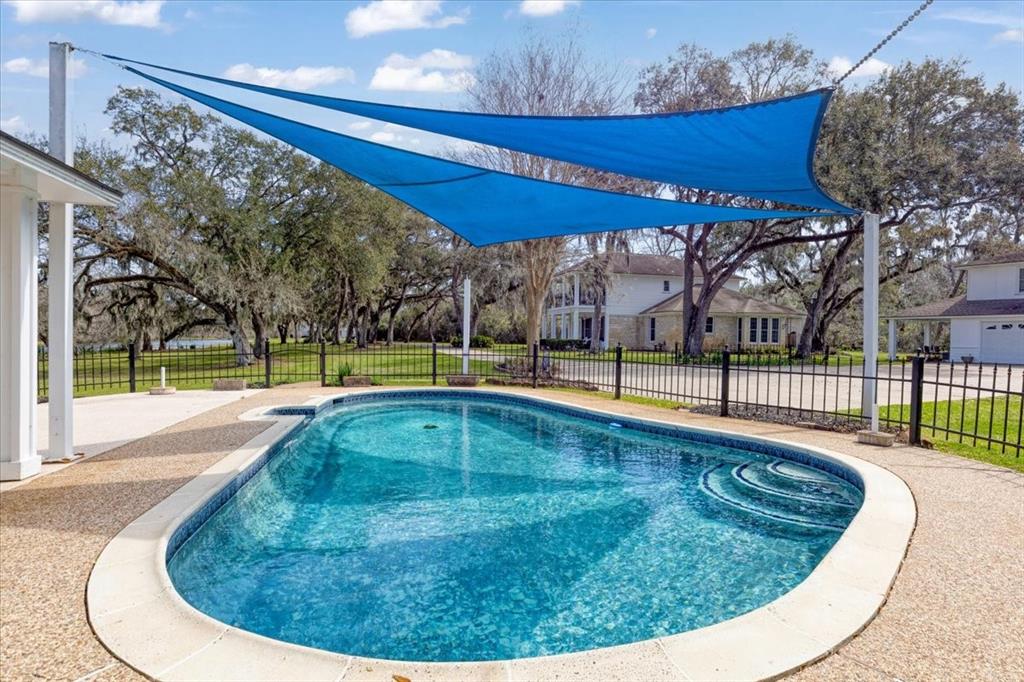 2015 Pecan Ln Ln, Lake Jackson, Texas image 40