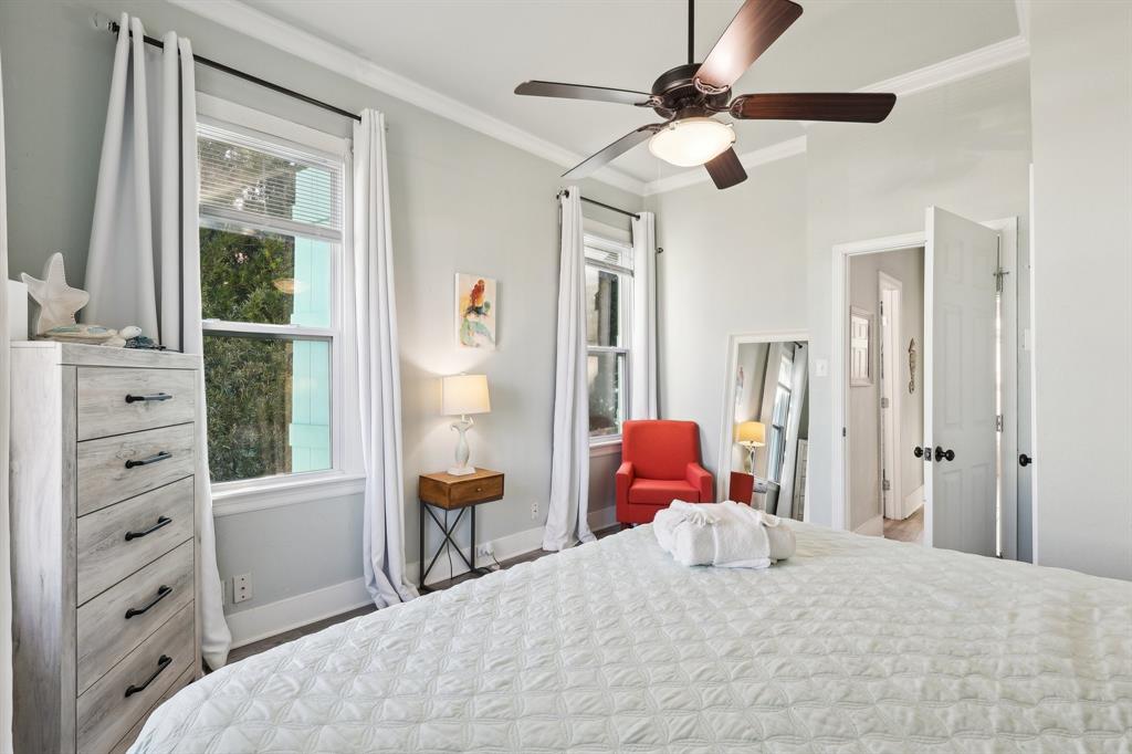 2217 28th Street Street, Galveston, Texas image 18