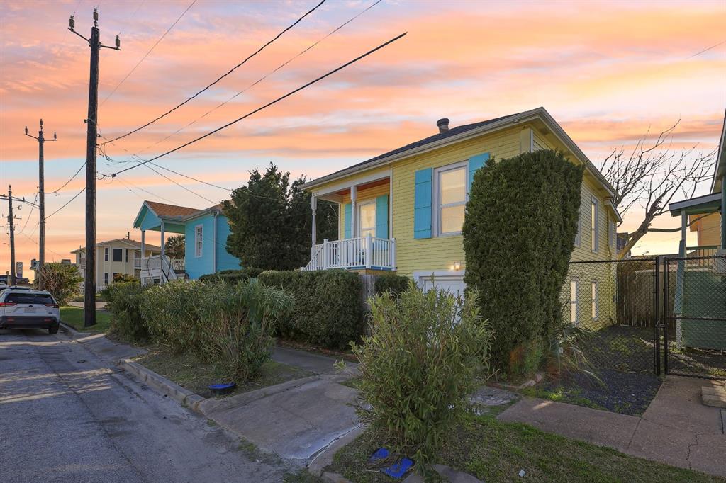 2217 28th Street Street, Galveston, Texas image 38