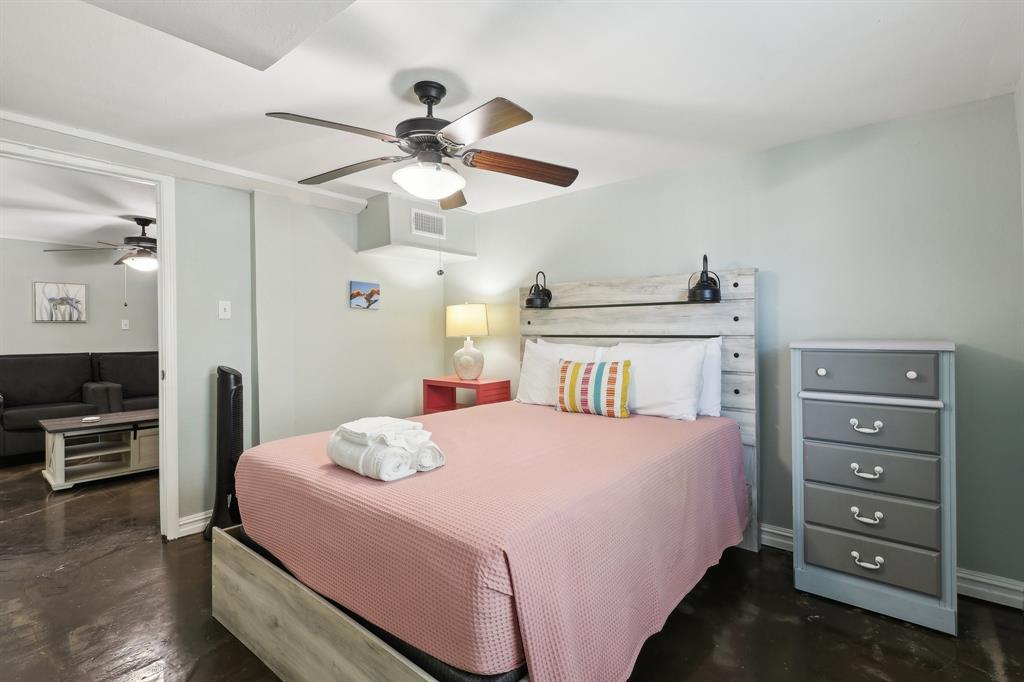 2217 28th Street Street, Galveston, Texas image 29