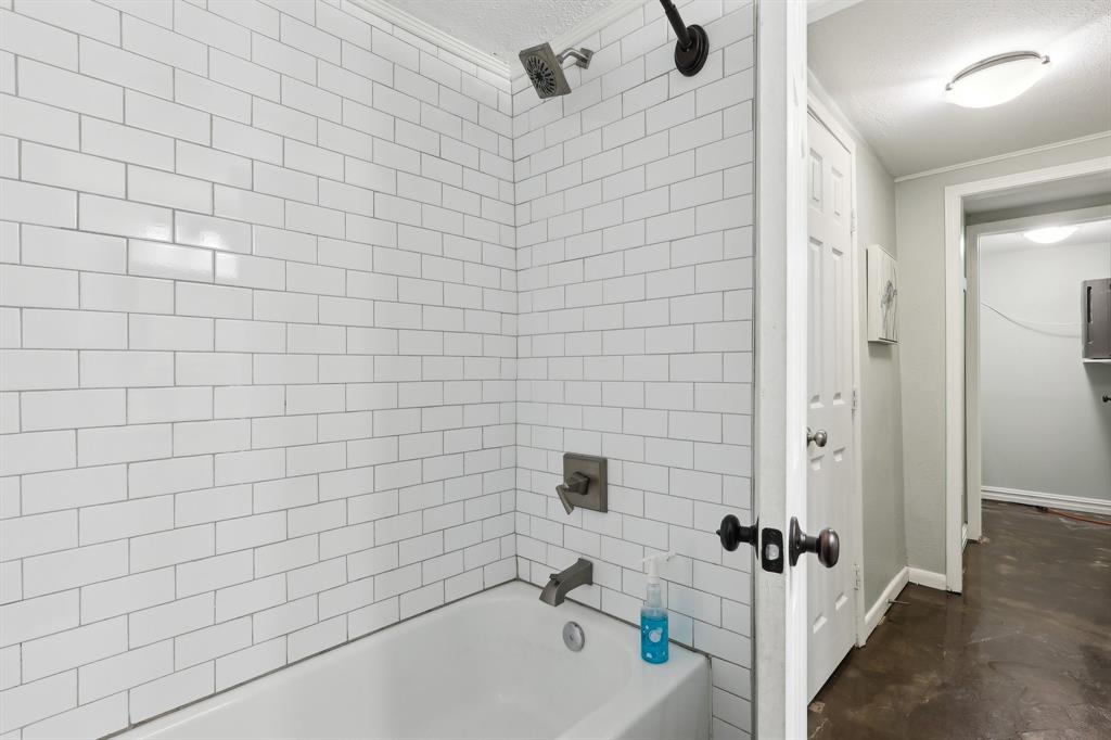 2217 28th Street Street, Galveston, Texas image 27