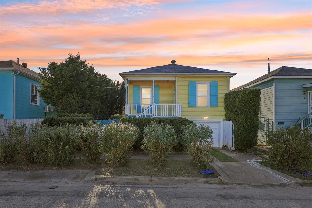 2217 28th Street Street, Galveston, Texas image 37