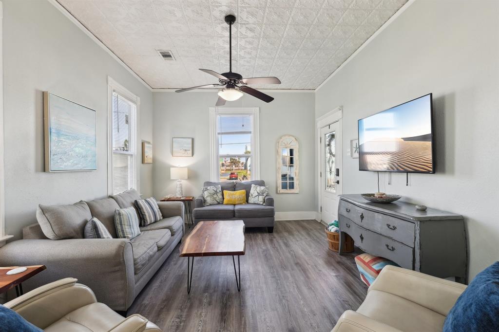 2217 28th Street Street, Galveston, Texas image 7