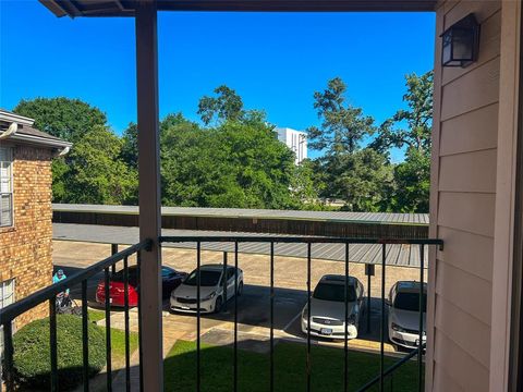 Tiny photo for 3770 Lovers Wood Lane #904, Houston, TX 77014 (MLS # 50086594)