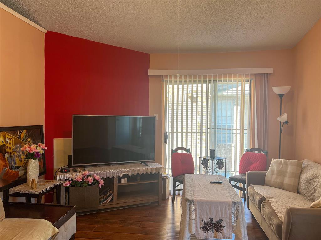 3770 Lovers Wood Lane 904