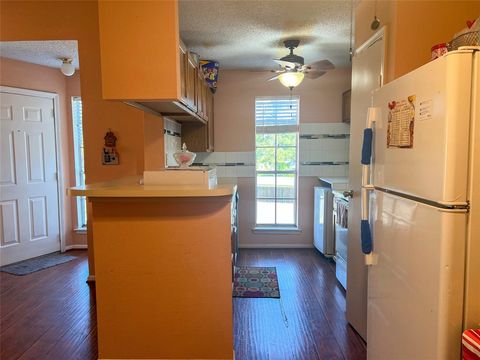 Tiny photo for 3770 Lovers Wood Lane #904, Houston, TX 77014 (MLS # 50086594)