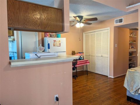 Tiny photo for 3770 Lovers Wood Lane #904, Houston, TX 77014 (MLS # 50086594)