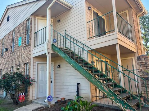 Tiny photo for 3770 Lovers Wood Lane #904, Houston, TX 77014 (MLS # 50086594)