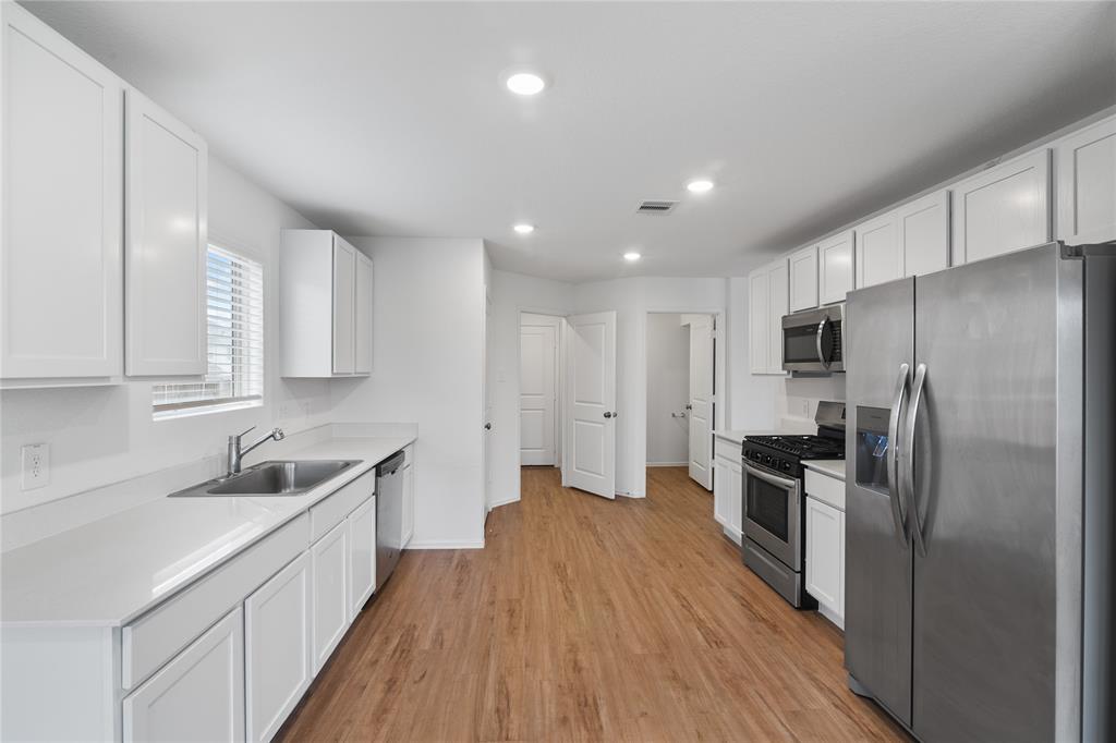 3034 Twisted Myrtle Drive, Conroe, Texas image 13