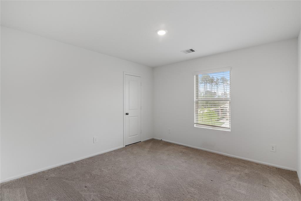 3034 Twisted Myrtle Drive, Conroe, Texas image 19