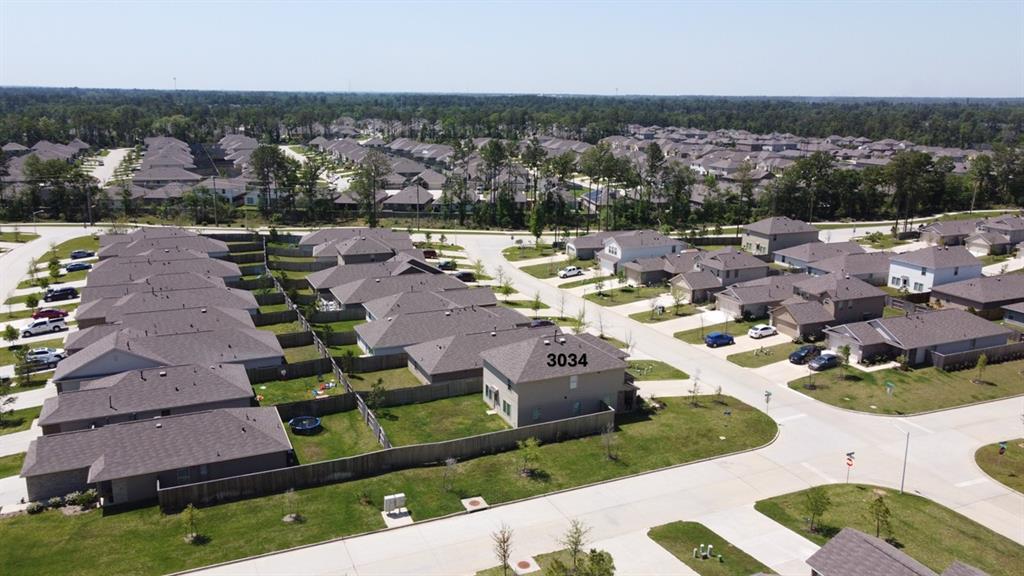 3034 Twisted Myrtle Drive, Conroe, Texas image 40