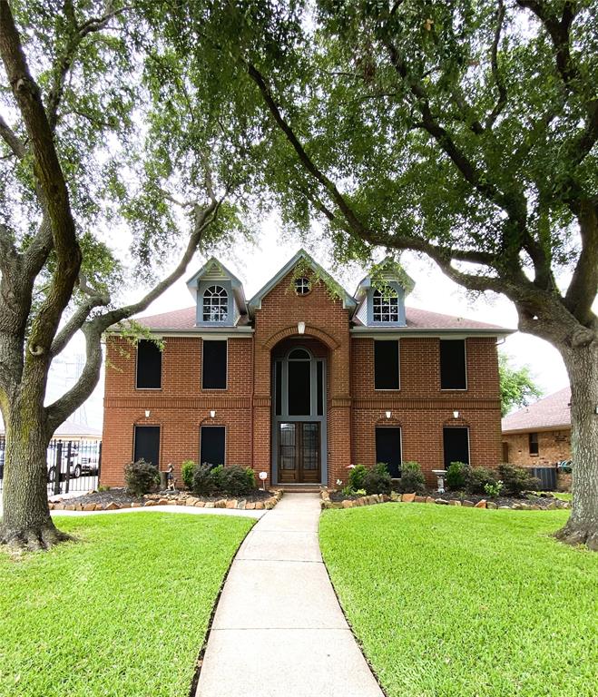 2010 Deervalley Street