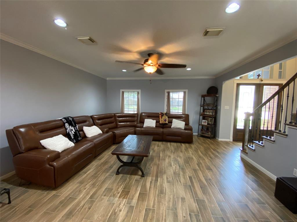 2010 Deervalley Street, Deer Park, Texas image 10
