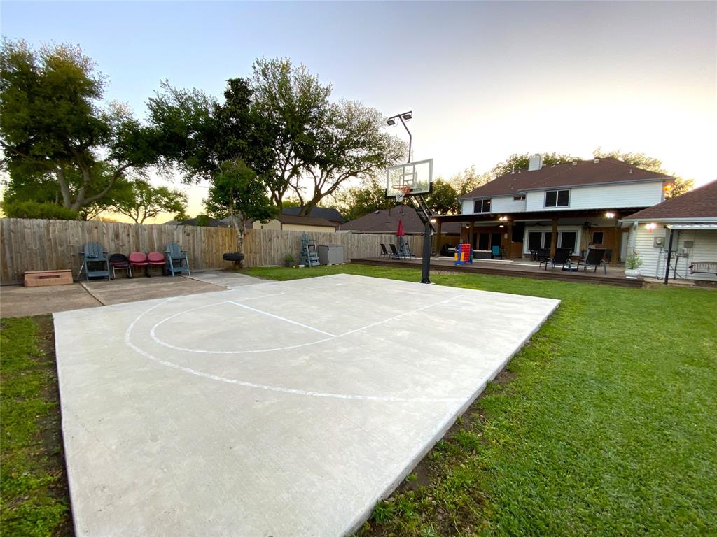 2010 Deervalley Street, Deer Park, Texas image 39