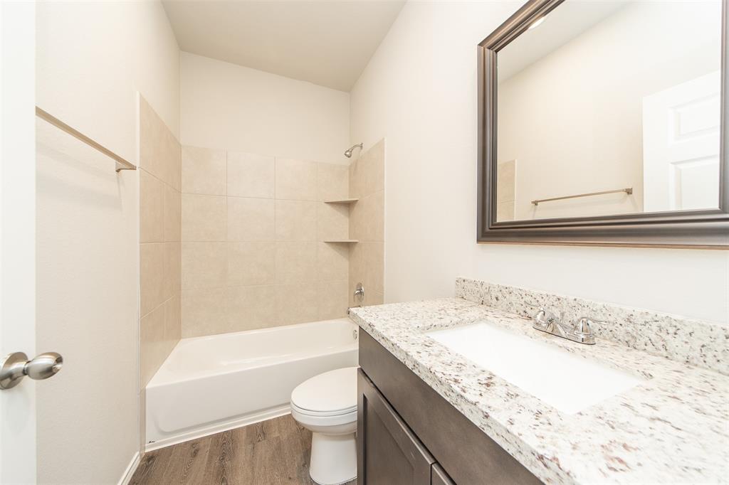 4926 Pleasure Lake Drive, Willis, Texas image 21