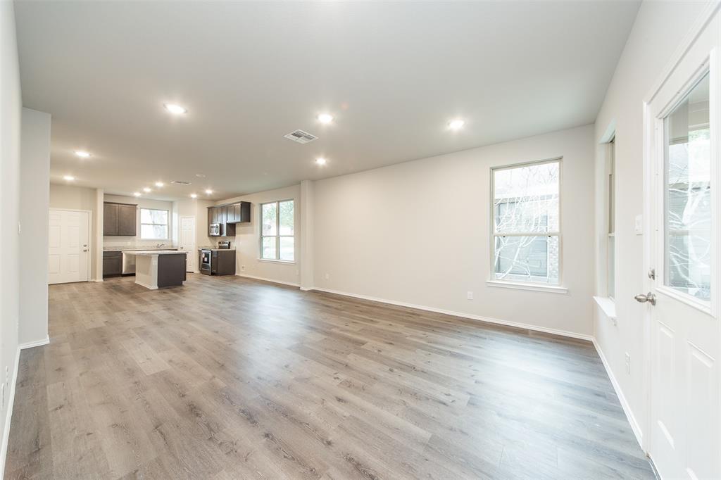 4926 Pleasure Lake Drive, Willis, Texas image 11