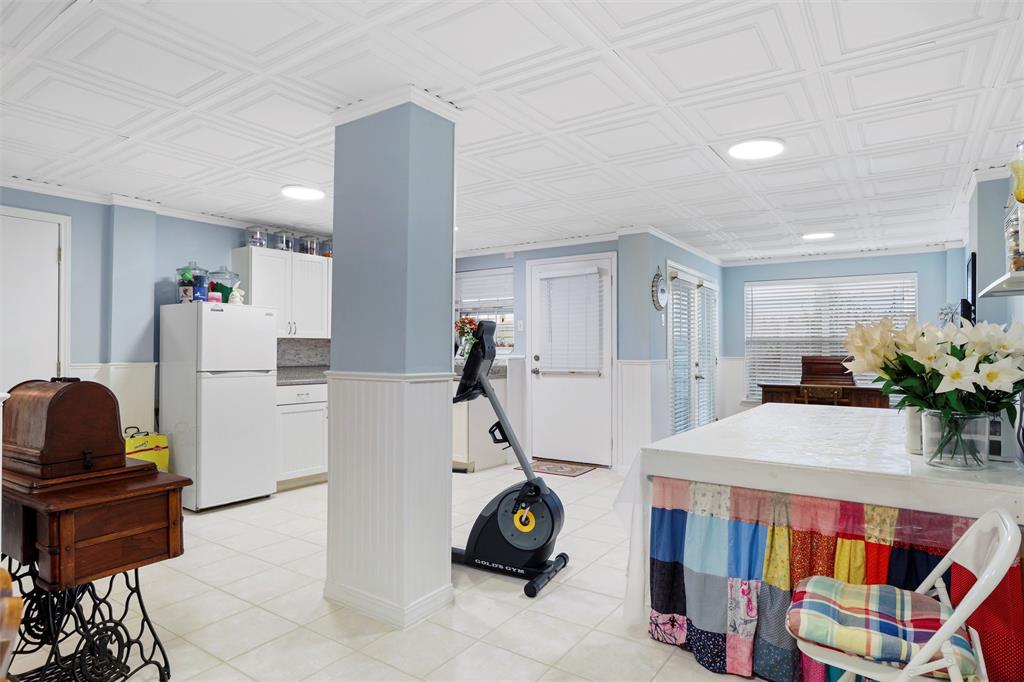 225 Queen Road, Clear Lake Shores, Texas image 36