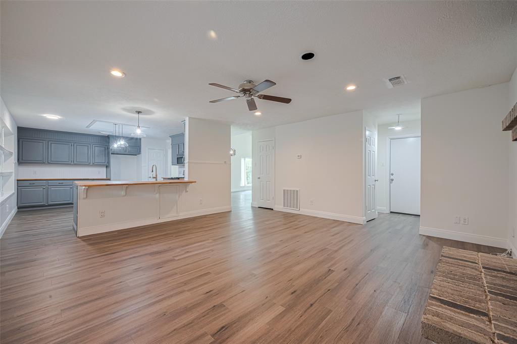 1907 Lavaca Street, Friendswood, Texas image 8