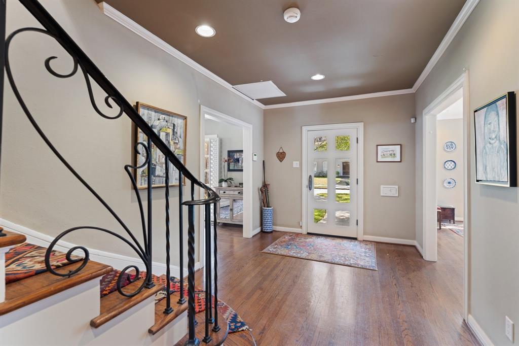 3666 Meadow Lake Lane, Houston, Texas image 5