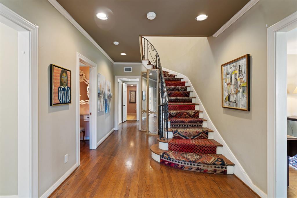 3666 Meadow Lake Lane, Houston, Texas image 4